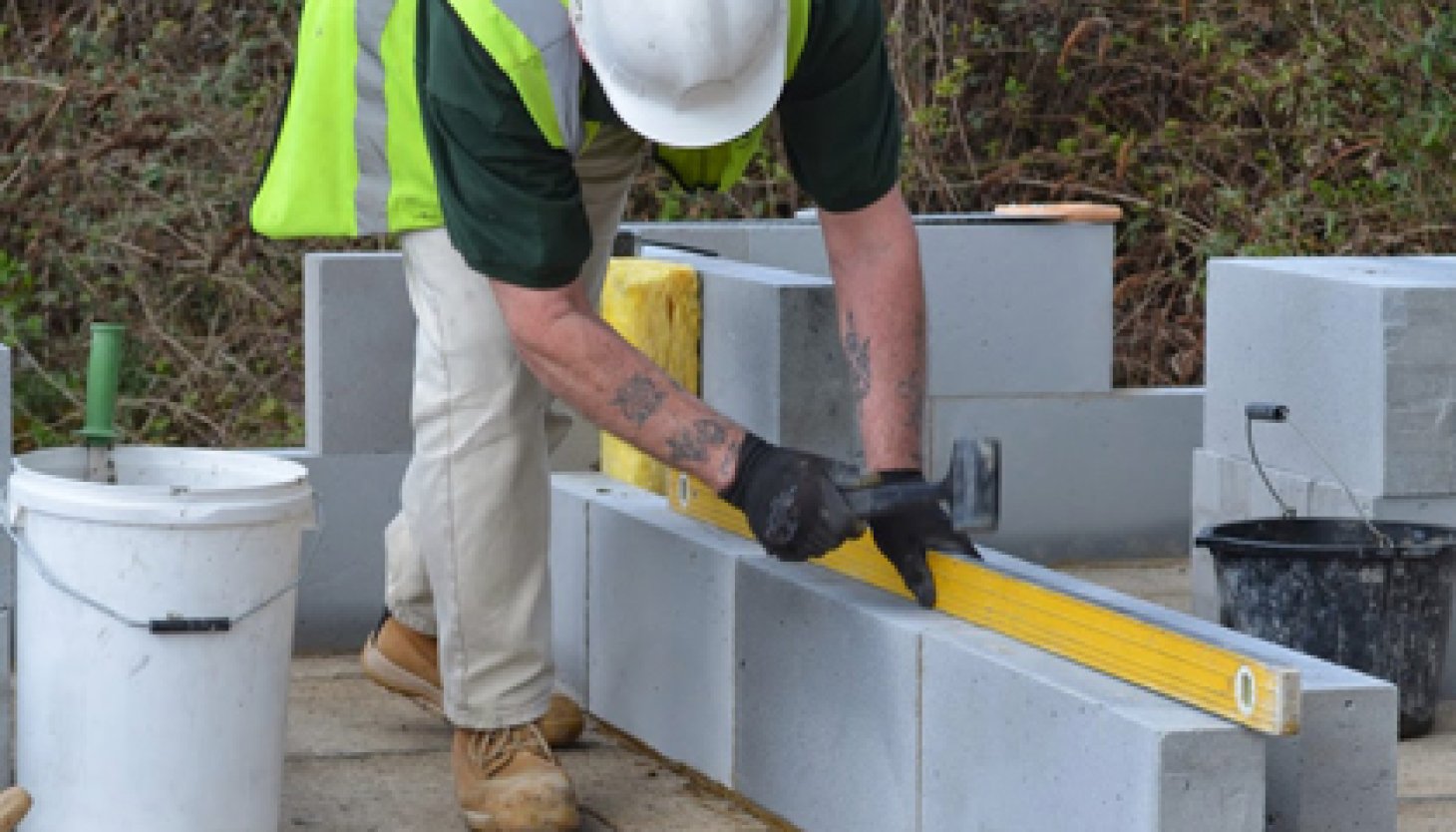 Thin-Joint: Base Course for Cavity Wall Construction